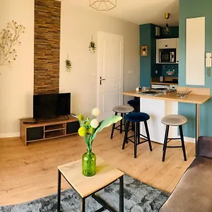 Un Confort Chaleureux Au Rendez-vous Apartamento