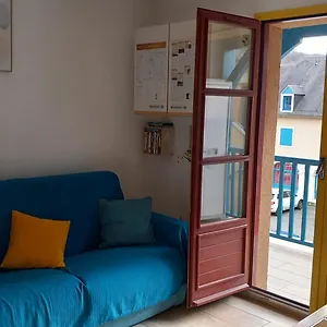 Joli Avec Balcon Donnant Sur La Montagne Appartement